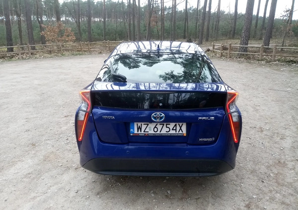 Toyota Prius cena 53500 przebieg: 263500, rok produkcji 2016 z Skierniewice małe 232